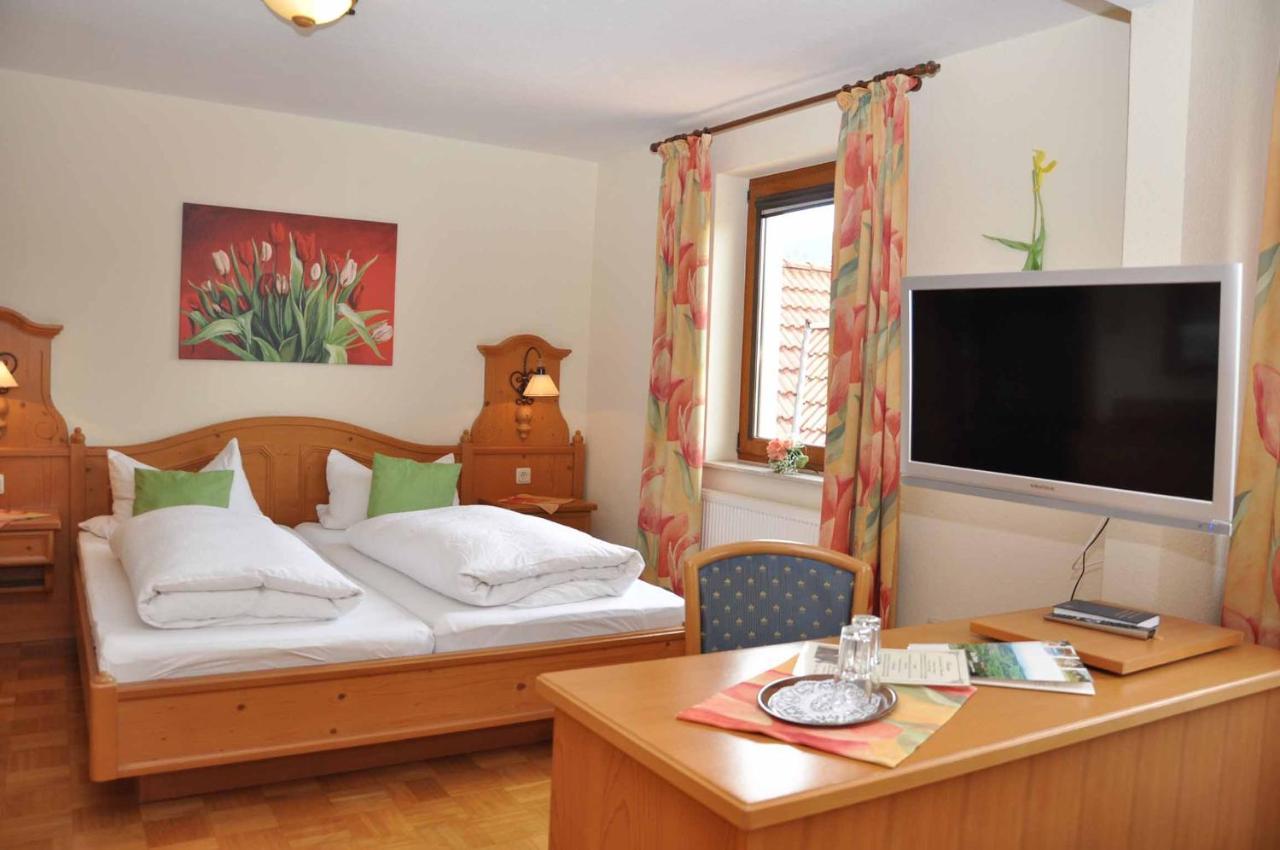 Landhotel Zur Pferdetraenke Schleid Ngoại thất bức ảnh
